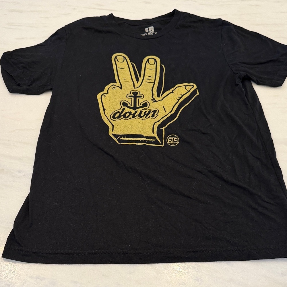 Black Tee with Gold Graphic Design - Vandy Anchor Down